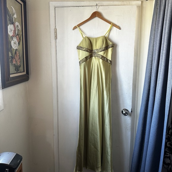 Dusk by Shelia Yen Dresses & Skirts - Vintage Y2K Dusk By Shelia Yen Beaded Yellow Green Ruched Strapless Dress Sz 6